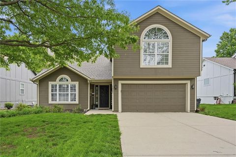 Photo of 14581 S CONSTANCE Street, Olathe, KS 66062 (MLS # 2617566)