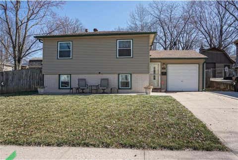 Photo of 819 N Susquehanna Ridge, Independence, MO 64056 (MLS # 2627841)