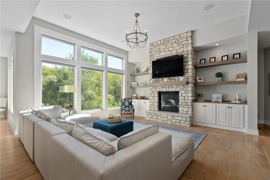 2181 W 89th Place