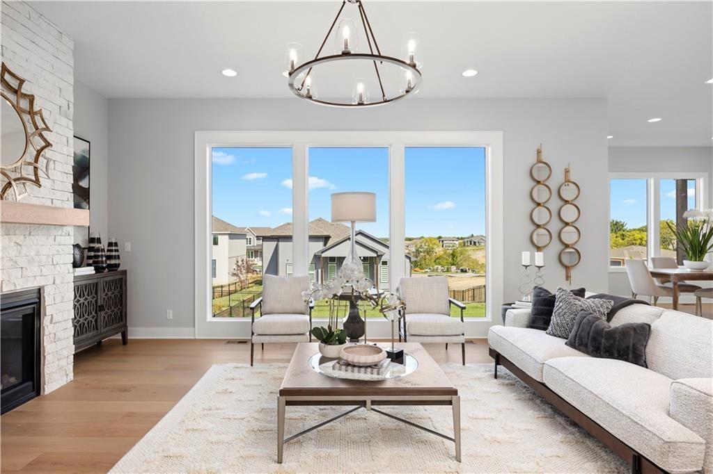 22015 W 80th Terrace
