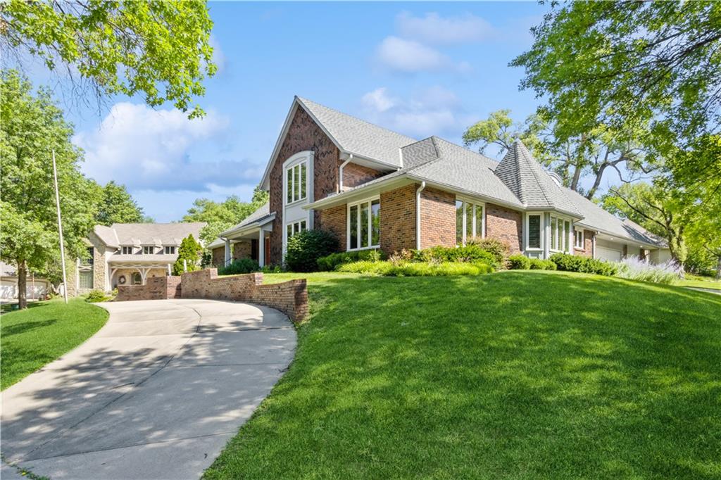 10052 Hemlock Drive