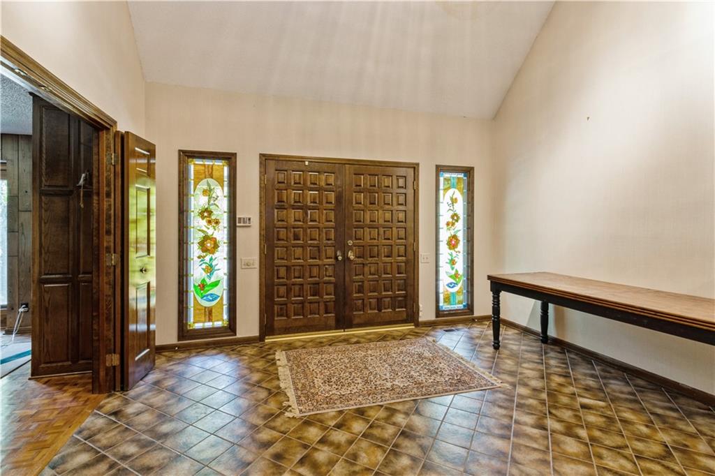 10052 Hemlock Drive