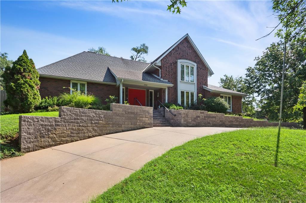 10052 Hemlock Drive