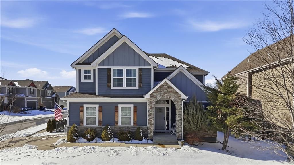 Photo of 3904 SW Stoney Brook Drive, Lees Summit, MO 64082 (MLS # 2598191)