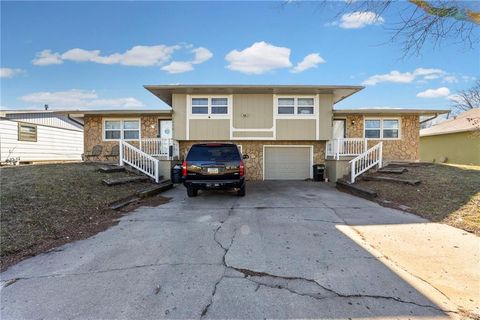 5515-5517 Crest Drive Kansas City KS 66106