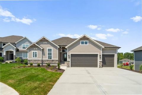4473 Tee Box Drive Basehor KS 66007
