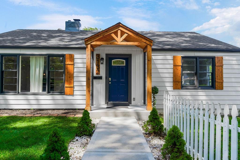 3132 Oakland Avenue
