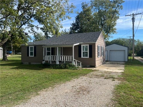 Photo of 115 N 2nd Street, Chetopa, KS 67336 (MLS # 2646669)