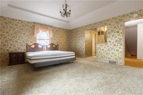 Tiny photo for 1343 Camelot Drive, Liberty, MO 64068 (MLS # 2605838)