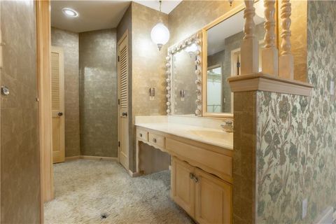 Tiny photo for 1343 Camelot Drive, Liberty, MO 64068 (MLS # 2605838)