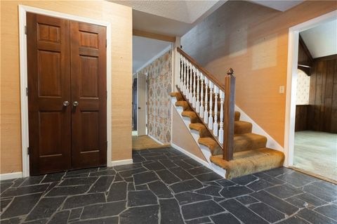 Tiny photo for 1343 Camelot Drive, Liberty, MO 64068 (MLS # 2605838)