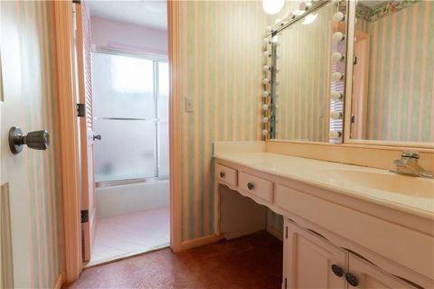 Tiny photo for 1343 Camelot Drive, Liberty, MO 64068 (MLS # 2605838)