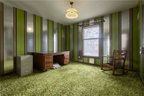 Tiny photo for 1343 Camelot Drive, Liberty, MO 64068 (MLS # 2605838)