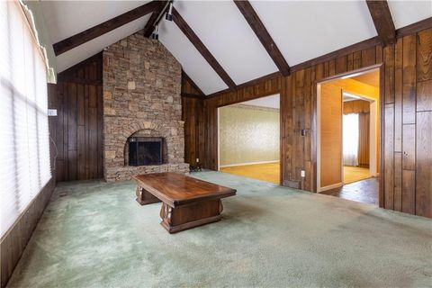 Tiny photo for 1343 Camelot Drive, Liberty, MO 64068 (MLS # 2605838)