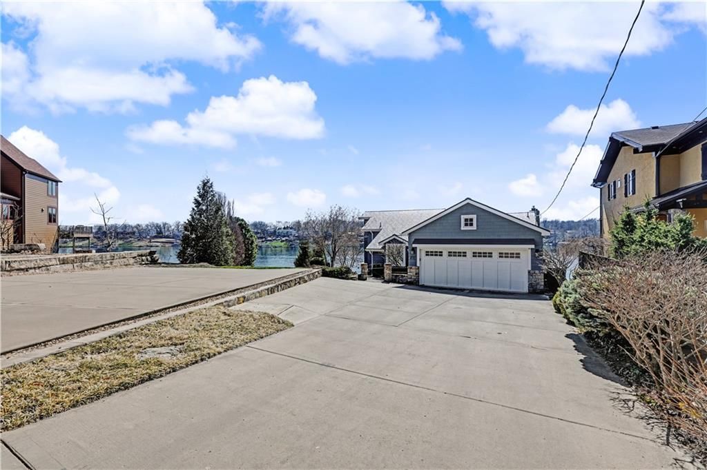 Photo of 11 F Street, Lake Lotawana, MO 64086 (MLS # 2606678)