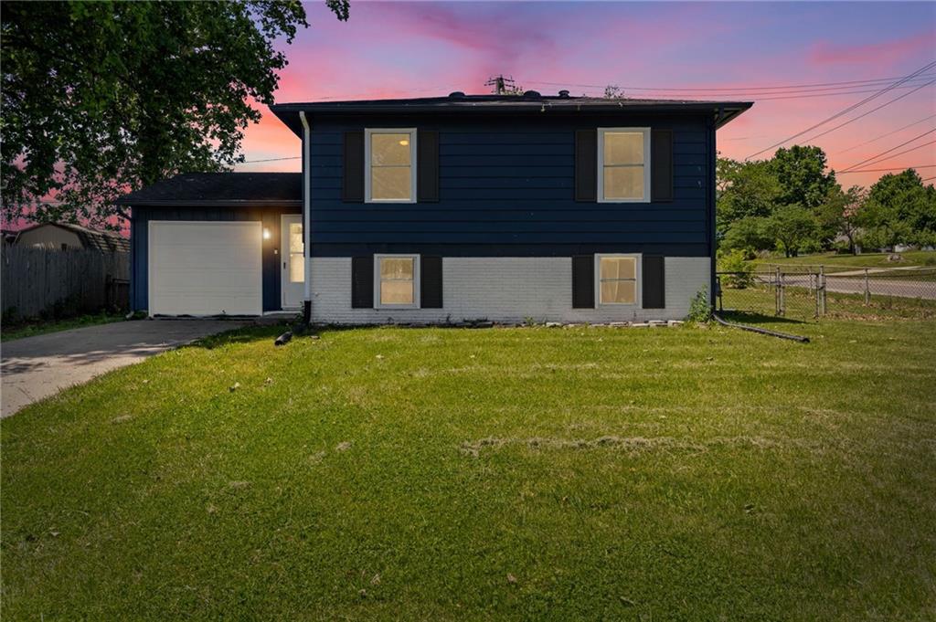 914 N Arrowhead Drive
