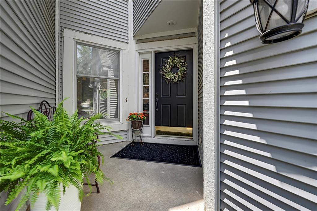 2433 W 137th Place