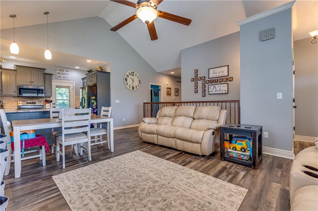 901 Redbud Drive