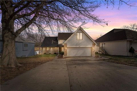336 N Winnebago Drive, Lake Winnebago, MO 64034 - #: 2530132