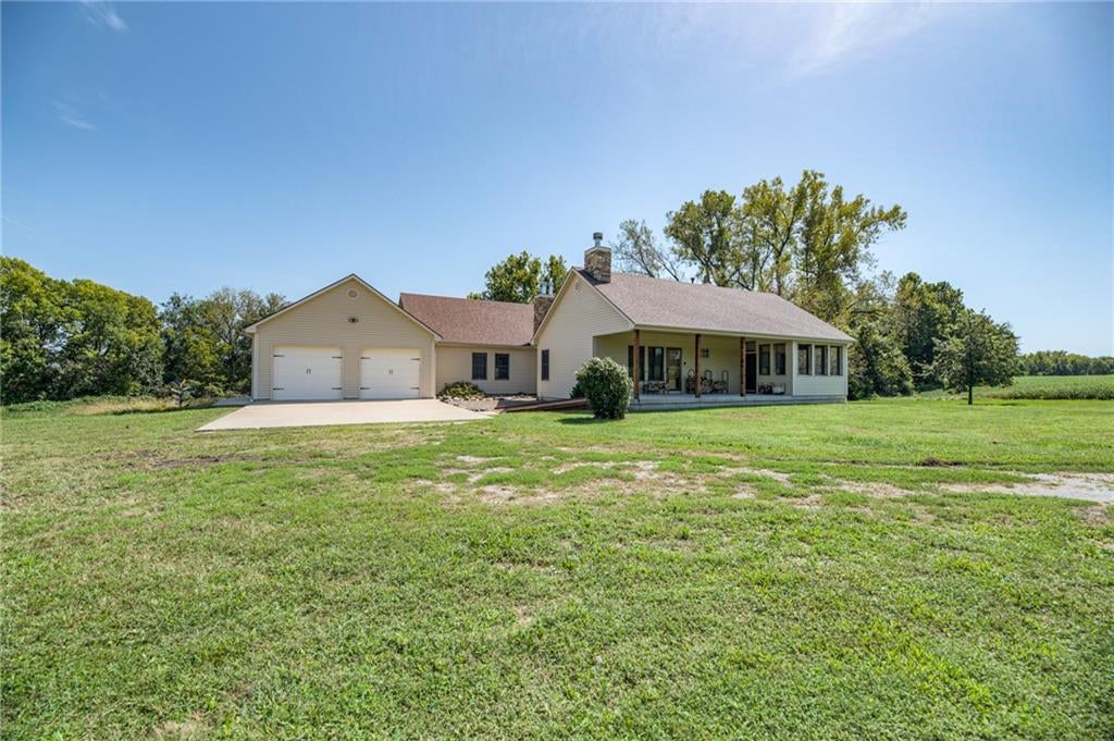 25205 E Blue Mills Road