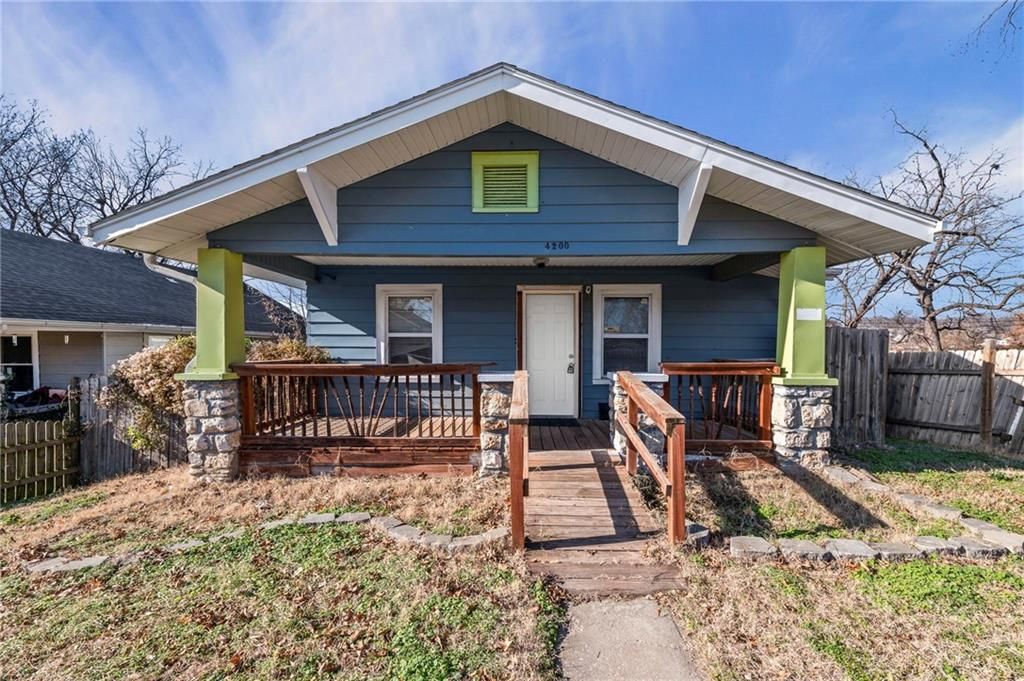 Photo of 4200 Monroe Avenue, Kansas City, MO 64130 (MLS # 2592334)