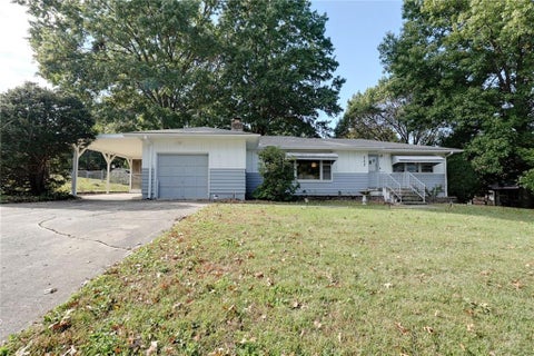 Photo of 722 S Hudson Street, Buckner, MO 64016 (MLS # 2647935)