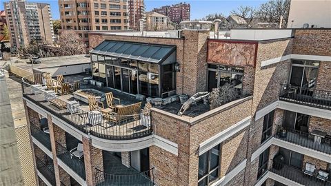 433 Ward Parkway 7E Kansas City MO 64112