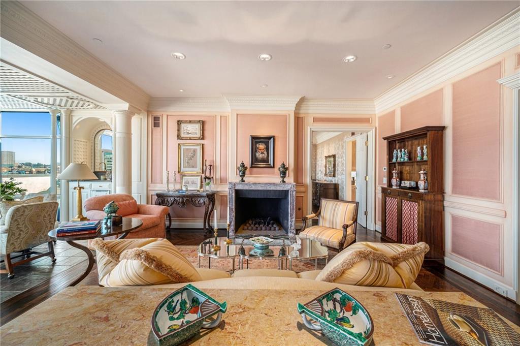 433 Ward Parkway 7E