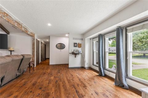 Tiny photo for 1524 Oxford Court, Liberty, MO 64068 (MLS # 2618003)