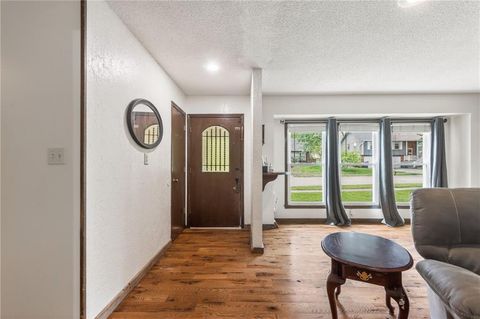 Tiny photo for 1524 Oxford Court, Liberty, MO 64068 (MLS # 2618003)