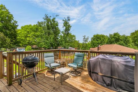 Tiny photo for 1524 Oxford Court, Liberty, MO 64068 (MLS # 2618003)