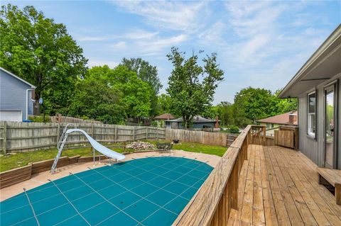 Tiny photo for 1524 Oxford Court, Liberty, MO 64068 (MLS # 2618003)