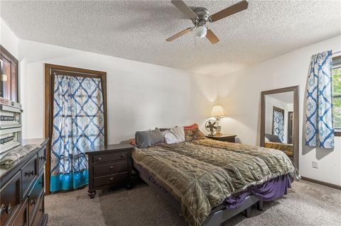Tiny photo for 1524 Oxford Court, Liberty, MO 64068 (MLS # 2618003)