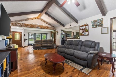 Tiny photo for 1524 Oxford Court, Liberty, MO 64068 (MLS # 2618003)