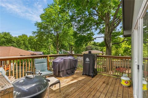 Tiny photo for 1524 Oxford Court, Liberty, MO 64068 (MLS # 2618003)