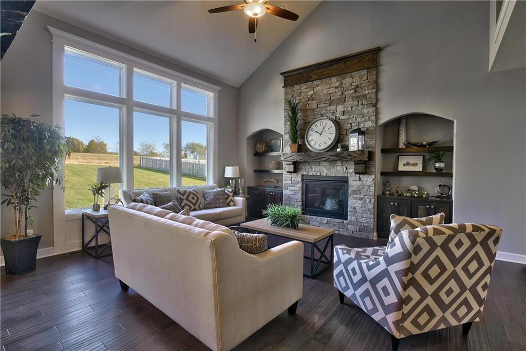 6018 Apache Drive