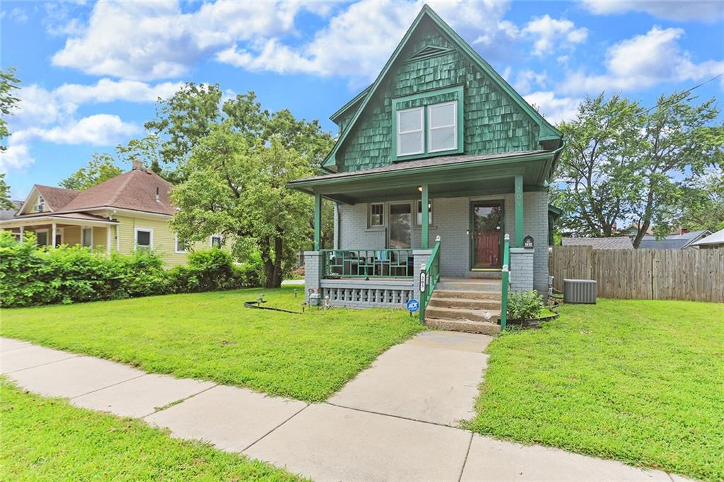 View Olathe, KS 66061 house