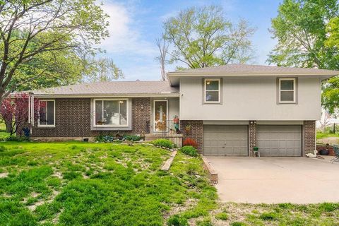 18171 198th Street Tonganoxie KS 66086