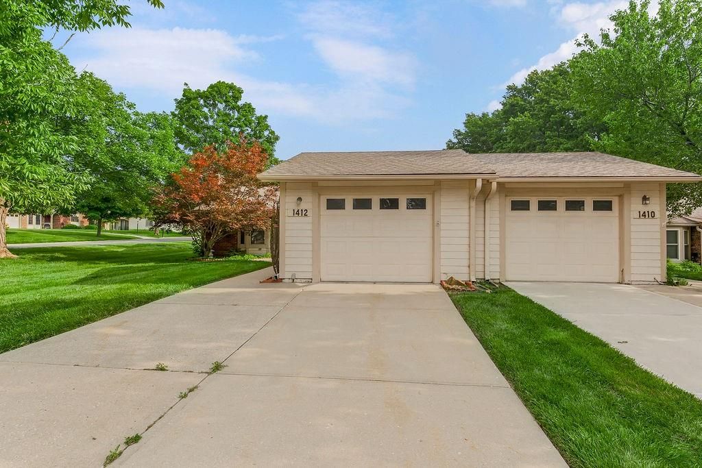 Photo of 1412 W Stone Boulevard, Raymore, MO 64083 (MLS # 2592302)