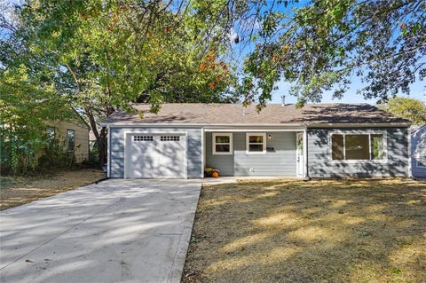 Photo of 2508 Moundview Drive, Lawrence, KS 66049 (MLS # 2648503)