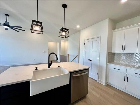 Tiny photo for 2185 Heritage Court, Liberty, MO 64068 (MLS # 2602407)