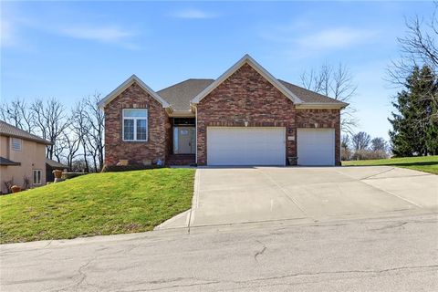 1637 SW Hedgewood Lane, Lee\'s Summit, MO 64081 - MLS#: 2609206