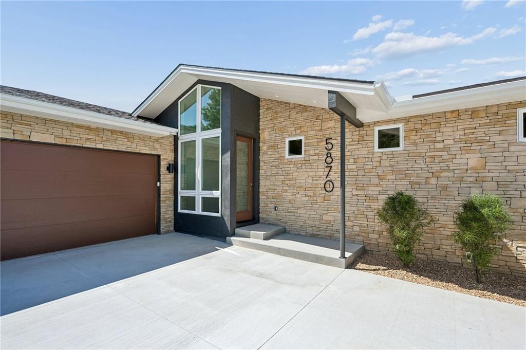 5870 Chateau Court