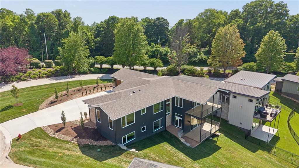 5870 Chateau Court