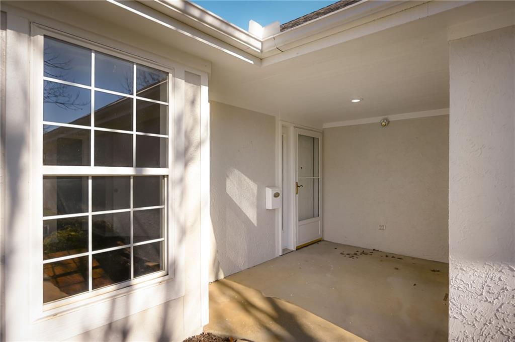 12110 Oakmont Street