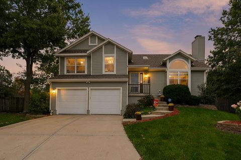 Photo of 16353 S Brentwood Street, Olathe, KS 66062 (MLS # 2575848)