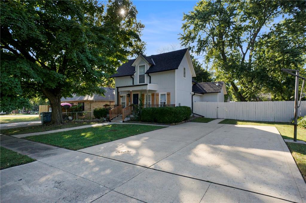 206 S Mulberry Street