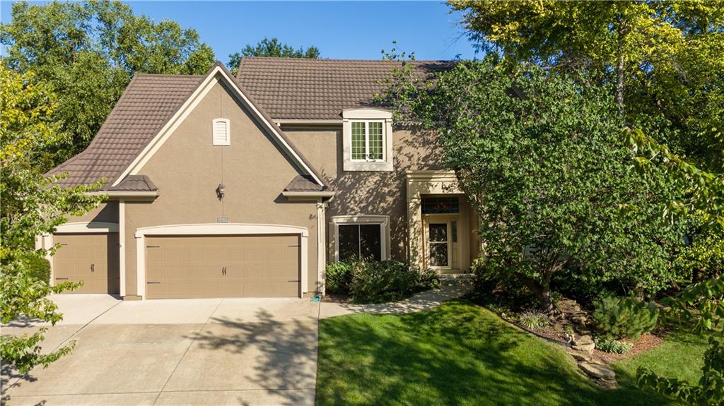 View Leawood, KS 66224 house