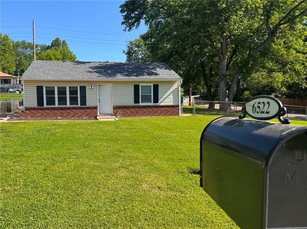 Photo of 6522 Kimball Avenue, Kansas City, KS 66104 (MLS # 2610264)