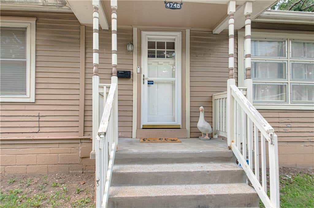 Photo of 4748 Reinhardt Drive, Roeland Park, KS 66205 (MLS # 2632577)